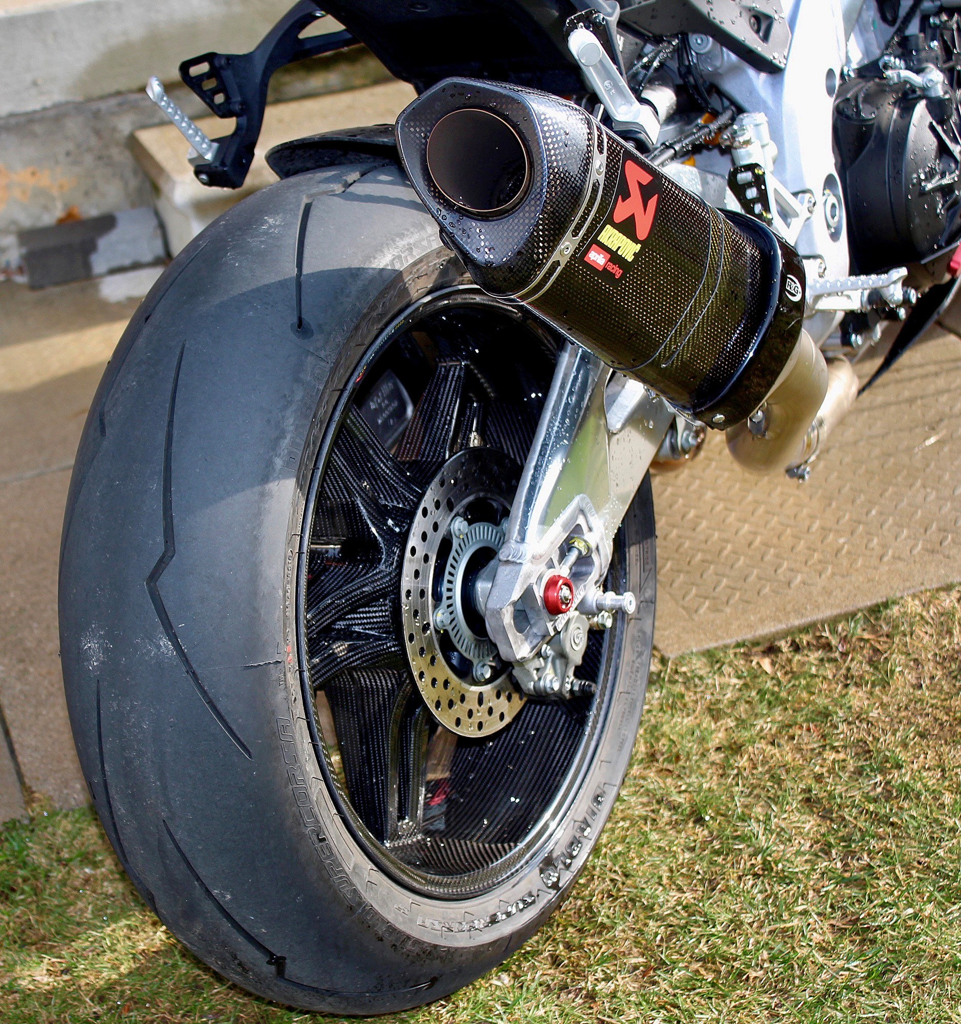 BST Rapid TEK 17 x 3.5 Front Wheel - Aprilia RSV4/APRC/RSV4RF/RSV4RR (09-20) and Tuono V4 1100 RR (15-19)