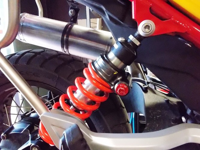 Bitubo XZE3 Adjustable Shock (w/ Hydraulic Preload) for 2016-2020 Honda CRF1000L