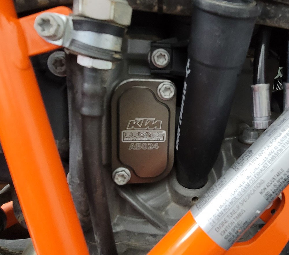 Graves Motorsports Smog Block Off Plate - KTM 690 (2019-2023) | Husqvarna 701 (2017-2023)