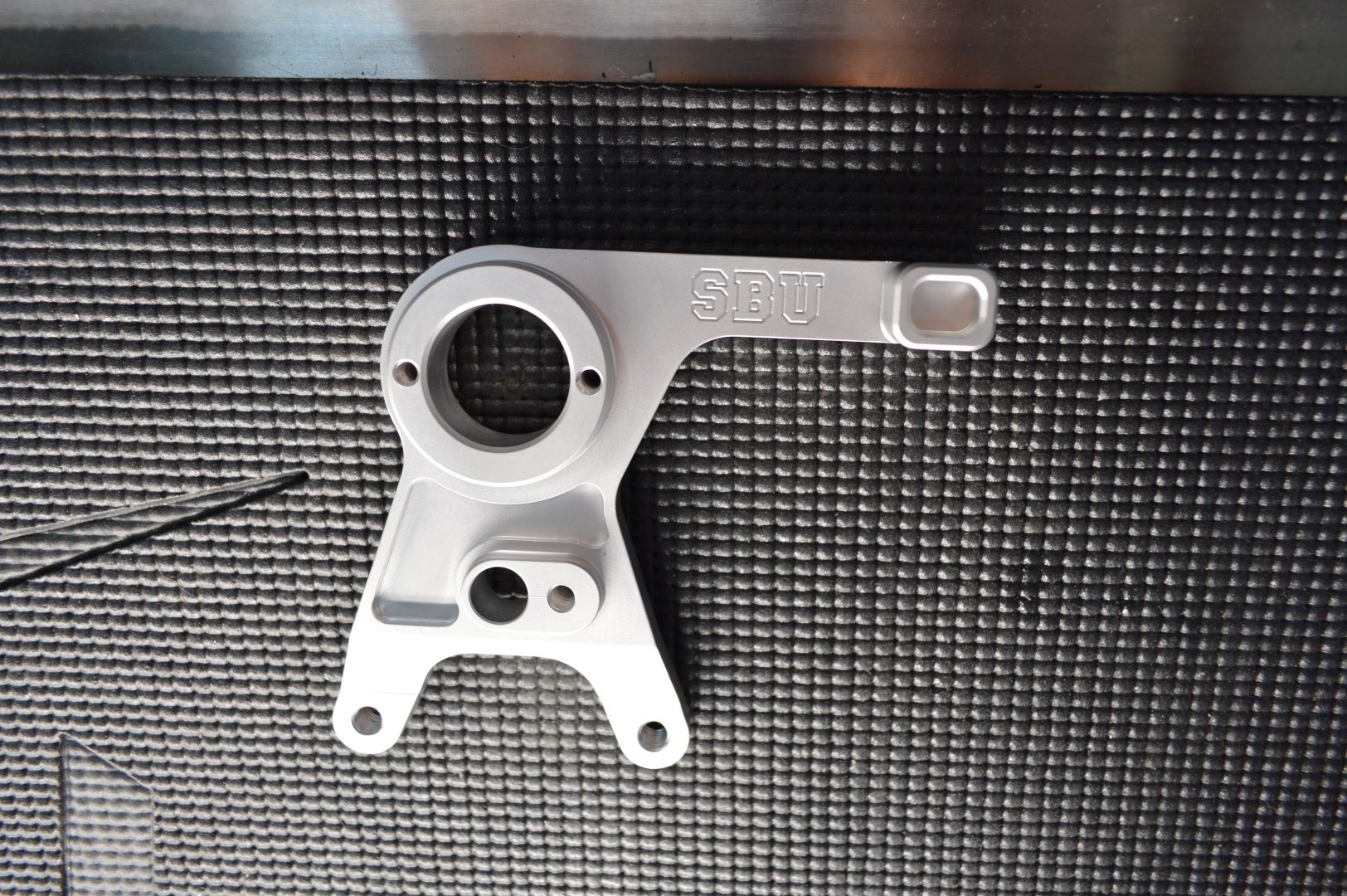 2015+  Yamaha YZF-R1 / R1M / R1S 64mm Under Mount Caliper Bracket