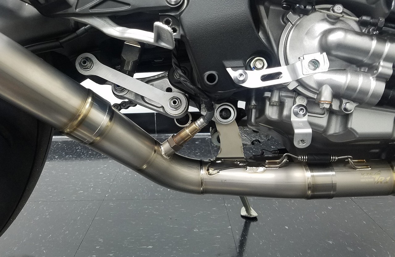 Graves Motorsports Yamaha R1 Full Titanium Exhaust System with Titanium 200mm Silencer